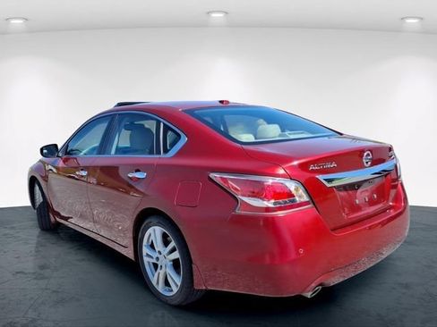 Used 2015 Nissan Altima 3.5 SL FWD image 8