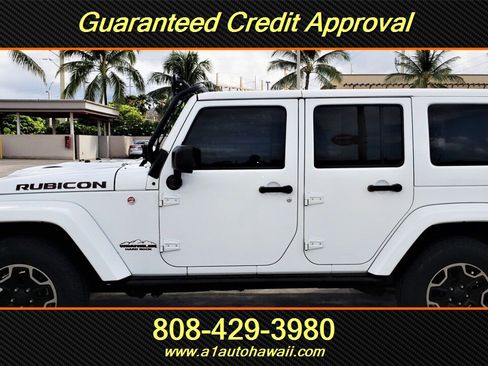 Used 2017 Jeep Wrangler Unlimited Rubicon AWD/4WD image 2