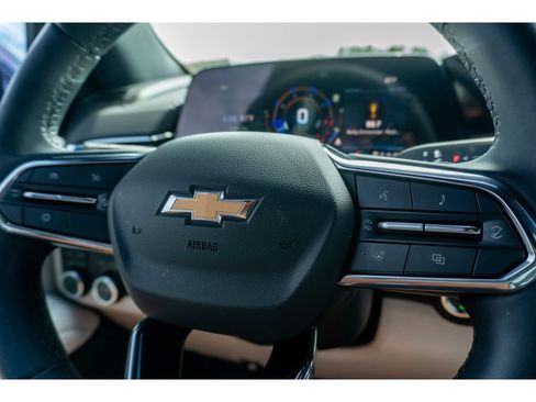 Used 2025 Chevrolet Tahoe Premier AWD/4WD image 33