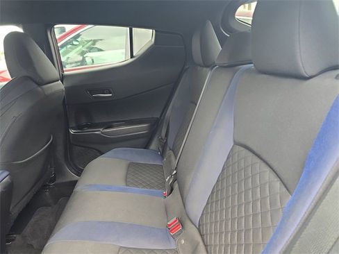 Used 2021 Toyota C-HR XLE image 12