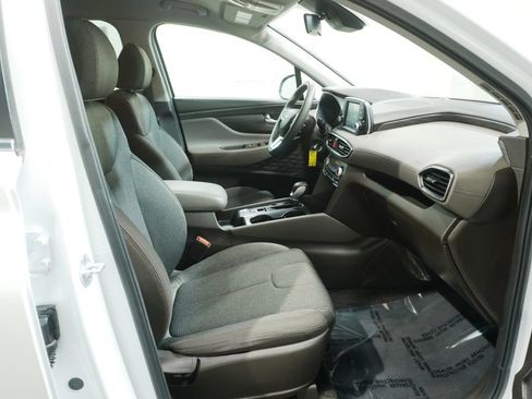 Used 2019 Hyundai Santa Fe SE AWD/4WD image 11
