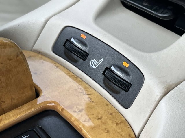 Used 2003 Lexus SC 430 Convertible RWD image 32