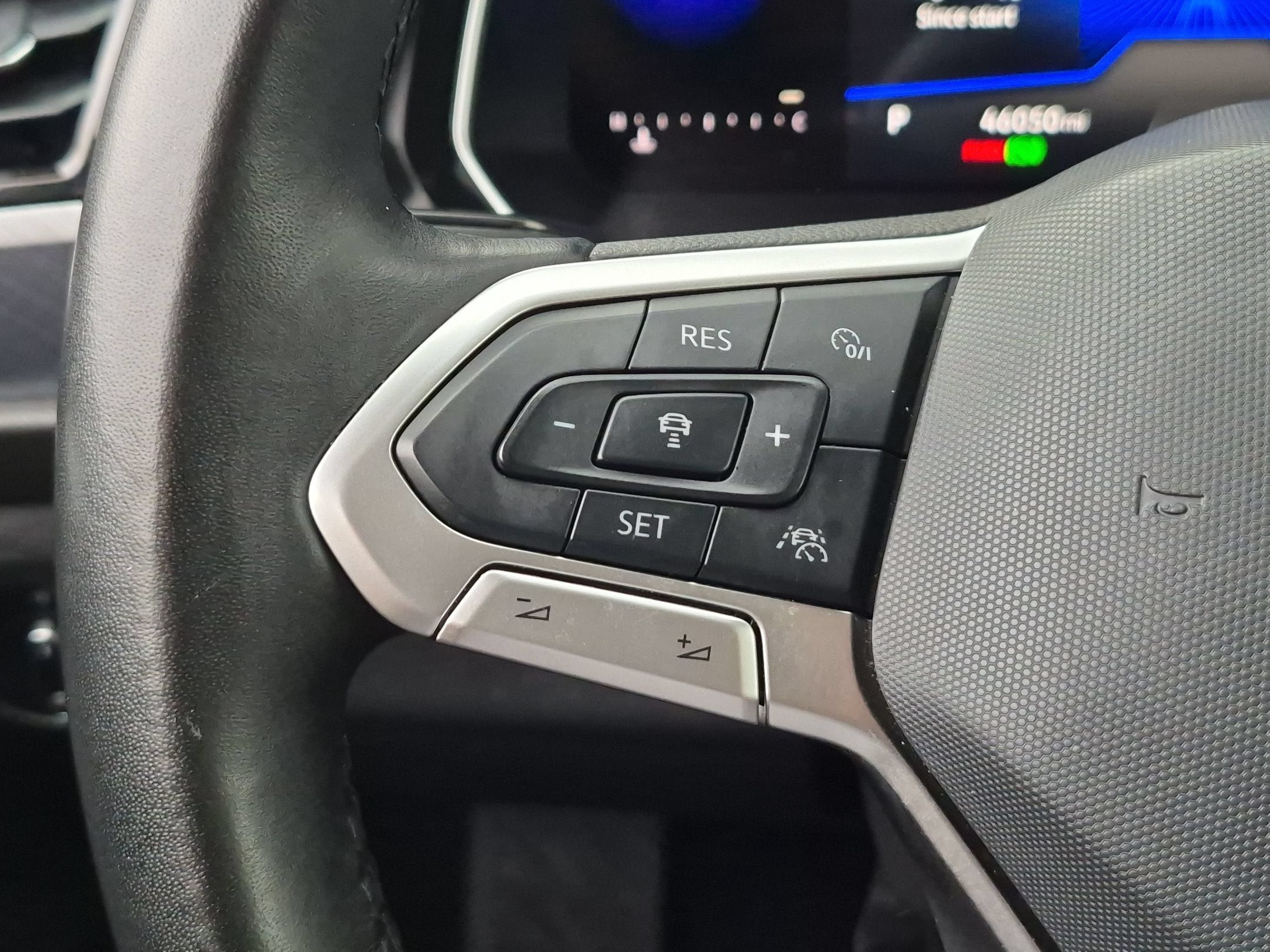 Used 2024 Volkswagen Jetta SE FWD image 16