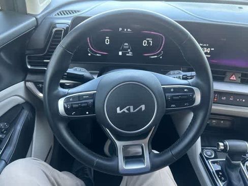 Used 2023 Kia Sportage EX FWD image 18