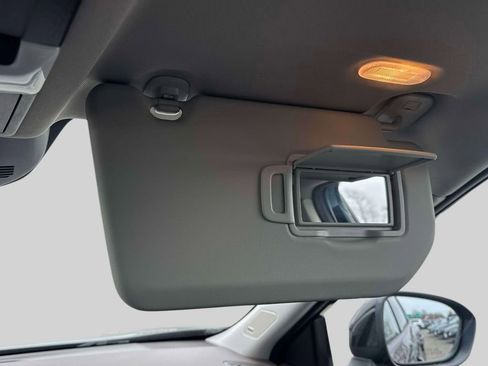 Used 2023 Nissan Rogue SL w/ SL Premium Package image 33