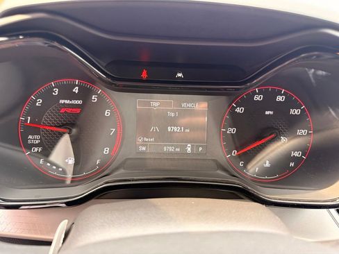 Used 2025 Chevrolet Trax RS w/ Driver Confidence Package FWD image 20