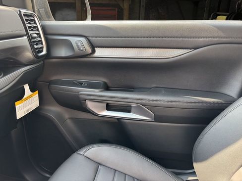 New 2026 Ford Ranger Lariat w/ FX4 Off-Road Package AWD/4WD image 11