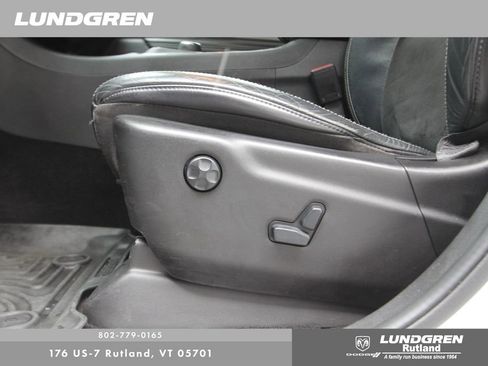 Used 2016 Dodge Durango SXT w/ Blacktop Package image 12