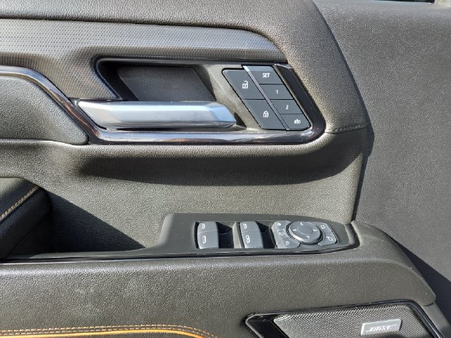 Used 2024 GMC Sierra 2500 AT4 w/ AT4 Premium Plus Package AWD/4WD image 16