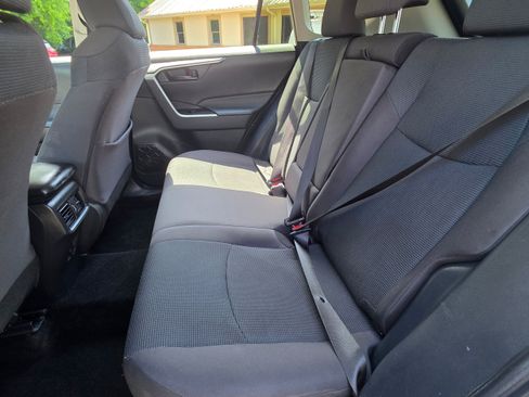 Used 2024 Toyota RAV4 LE FWD image 19