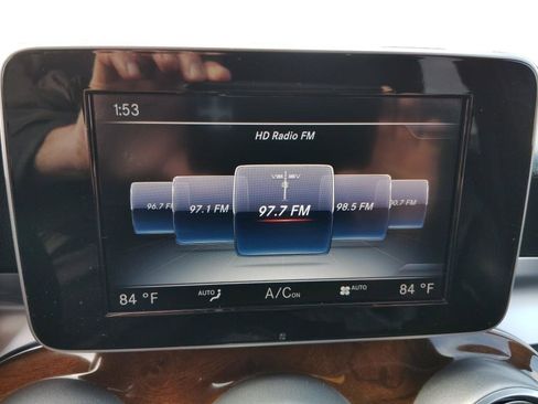 Used 2017 Mercedes-Benz GLC 300 4MATIC image 20