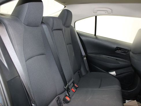 Used 2023 Toyota Corolla LE image 21