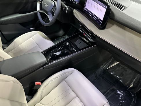 New 2026 Audi Q3 quattro 2.0T AWD/4WD image 15