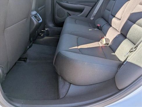 Used 2024 Chevrolet Malibu LT image 19