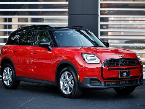 Used 2025 MINI Cooper Countryman S w/ Comfort Package Max image 1