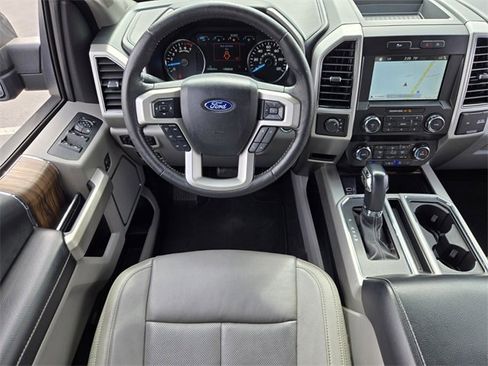 Certified 2019 Ford F150 Lariat image 13