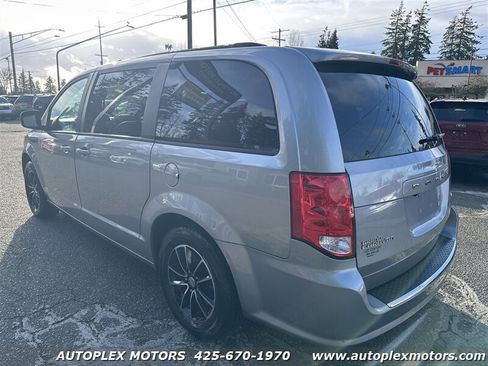 Used 2019 Dodge Grand Caravan GT image 5