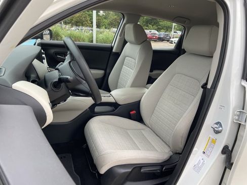 Used 2025 Honda HR-V LX image 21