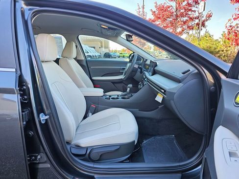 New 2025 Hyundai Sonata SE image 10