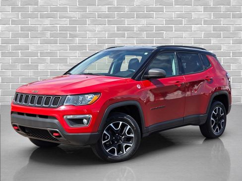 Used 2021 Jeep Compass Trailhawk AWD/4WD image 7