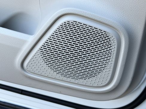 Certified 2025 Mercedes-Benz GLA 250 4MATIC image 34