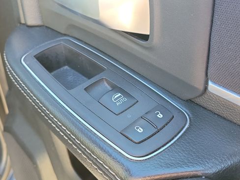 Used 2024 RAM 2500 Big Horn image 28