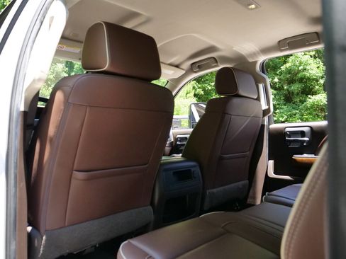 Used 2019 Chevrolet Silverado 3500 High Country w/ Duramax Plus Package AWD/4WD image 30