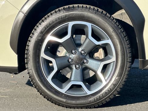 Used 2014 Subaru Crosstrek 2.0i Limited image 25