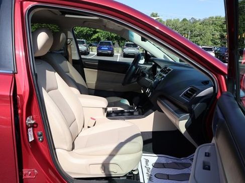Used 2019 Subaru Outback 2.5i Limited AWD/4WD image 25