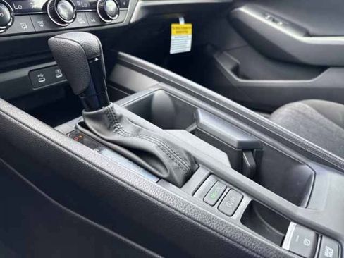 Used 2025 Honda Accord SE image 13