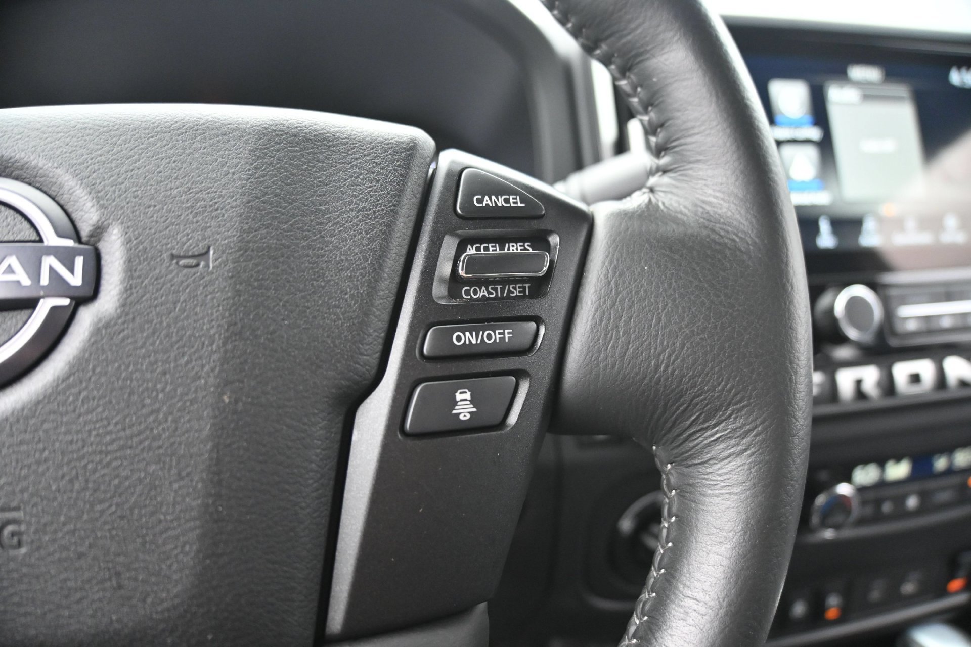 Used 2025 Nissan Frontier SV w/ SV Convenience Package AWD/4WD image 28