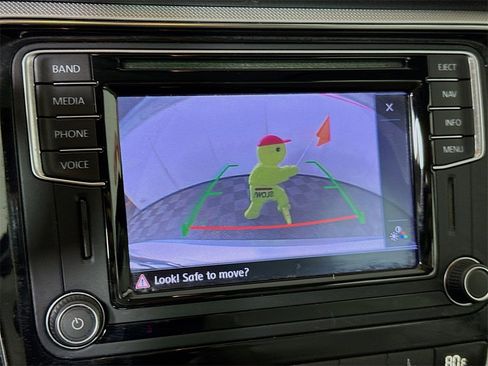 Used 2016 Volkswagen Passat 1.8T SE image 5