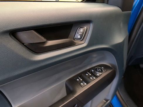 New 2026 Ford Maverick Lariat w/ Black Appearance Package image 12