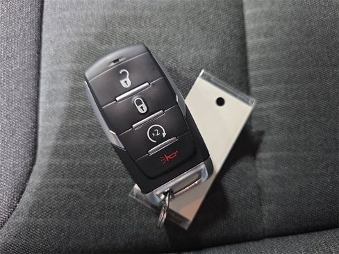 Used 2022 RAM 1500 Big Horn image 33