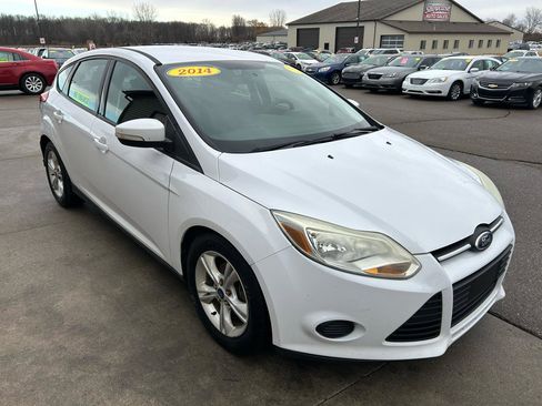 Used 2014 Ford Focus SE image 3