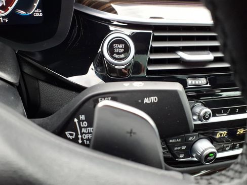 Used 2023 BMW 540i xDrive 540i xDrive w/ Premium Package image 30