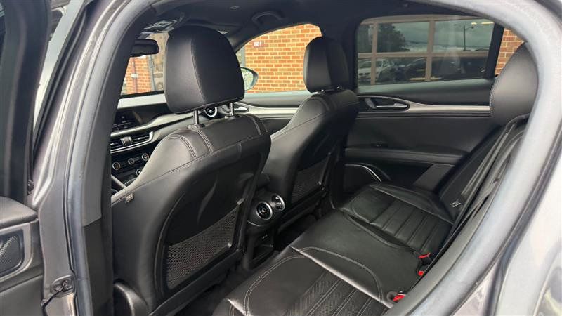 Used 2018 Alfa Romeo Stelvio Ti Sport AWD/4WD image 22