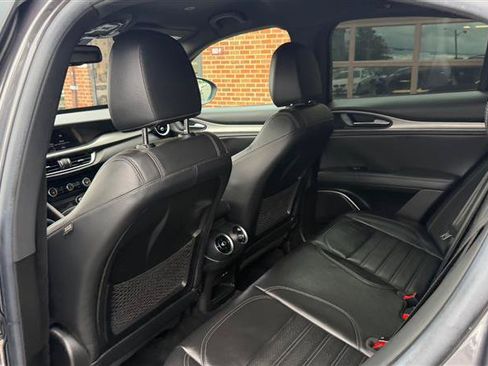 Used 2018 Alfa Romeo Stelvio Ti Sport AWD/4WD image 22