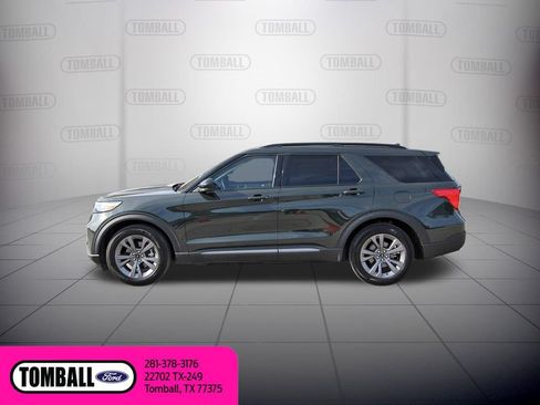 Certified 2024 Ford Explorer XLT w/ Equipment Group 202A RWD image 5