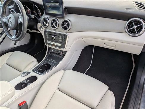 Used 2018 Mercedes-Benz GLA 250 image 20