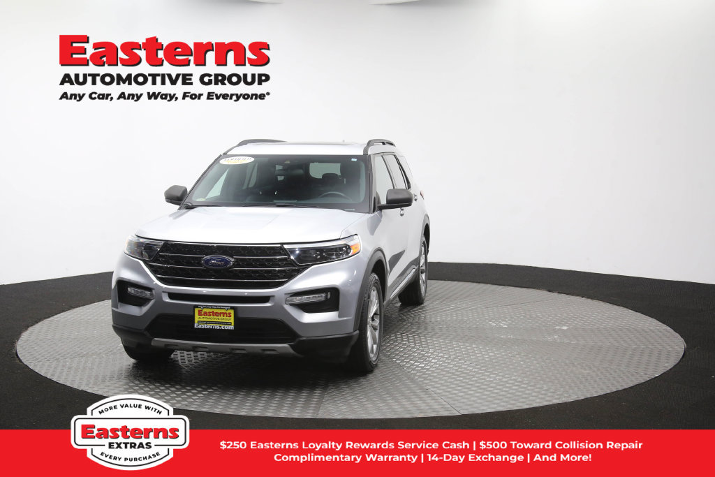 Used 2020 Ford Explorer XLT w/ Equipment Group 202A AWD/4WD image 54