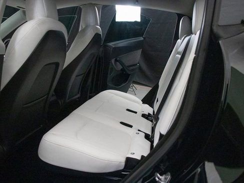 Used 2023 Tesla Model Y Long Range image 21