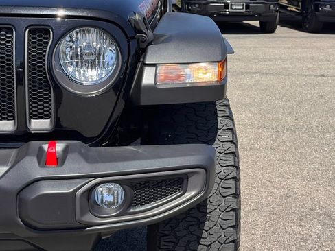 Used 2021 Jeep Wrangler Unlimited Rubicon w/ Xtreme Recon 35" Tire Package AWD/4WD image 8
