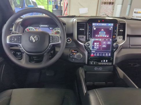 Used 2025 RAM 1500 Big Horn AWD/4WD image 27
