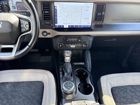 Used 2022 Ford Bronco Wildtrak AWD/4WD image 15