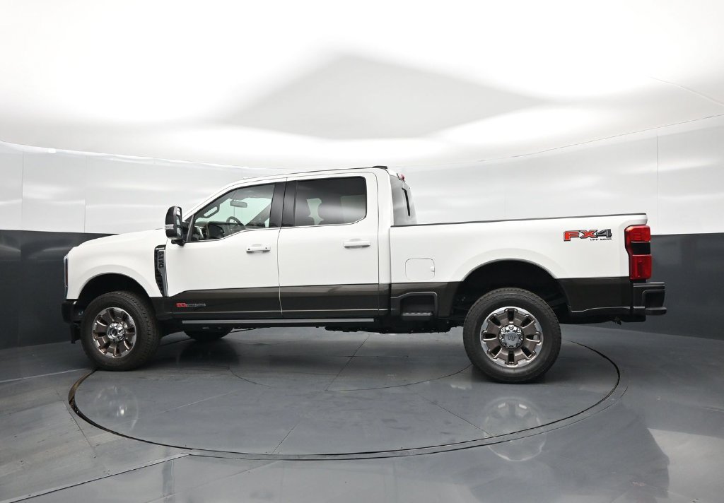 Certified 2025 Ford F250 King Ranch AWD/4WD image 28