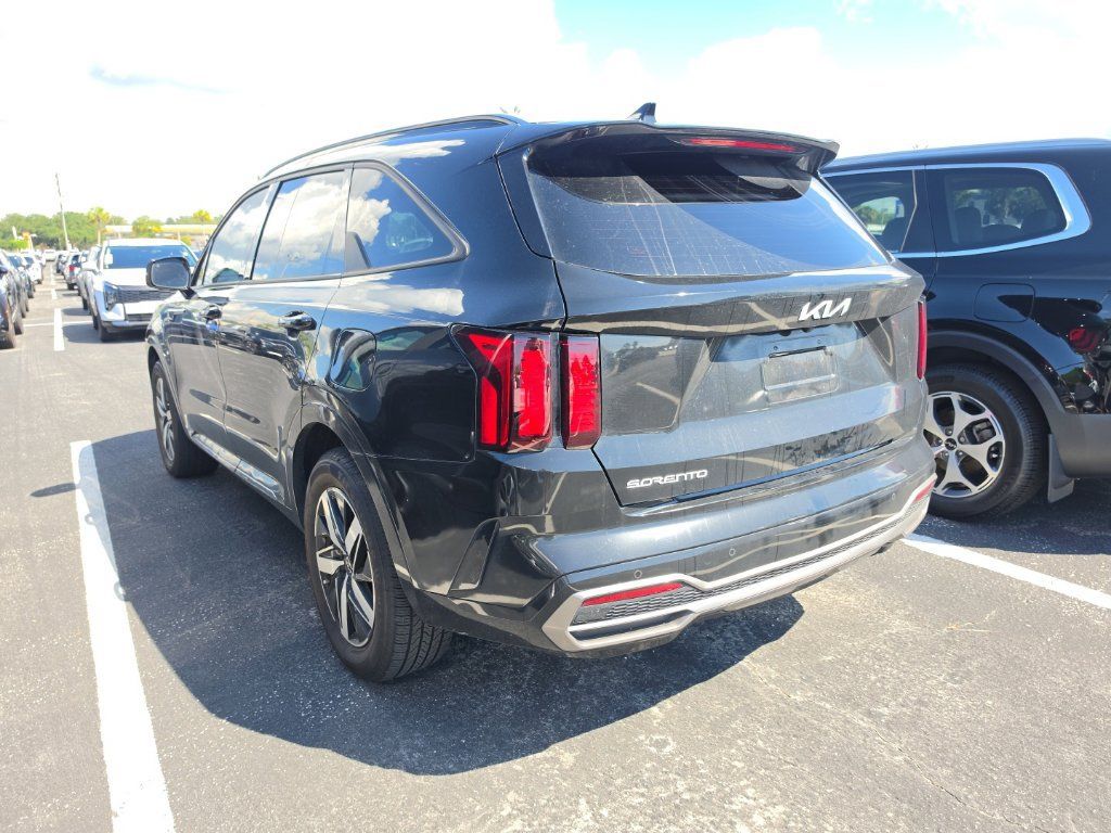 Used 2023 Kia Sorento EX FWD image 13