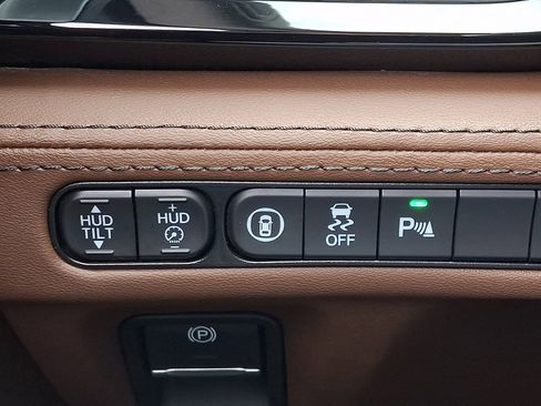 Certified 2023 Acura MDX SH-AWD w/ Advance Package image 26