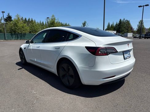Used 2020 Tesla Model 3 Standard Range Plus RWD image 5