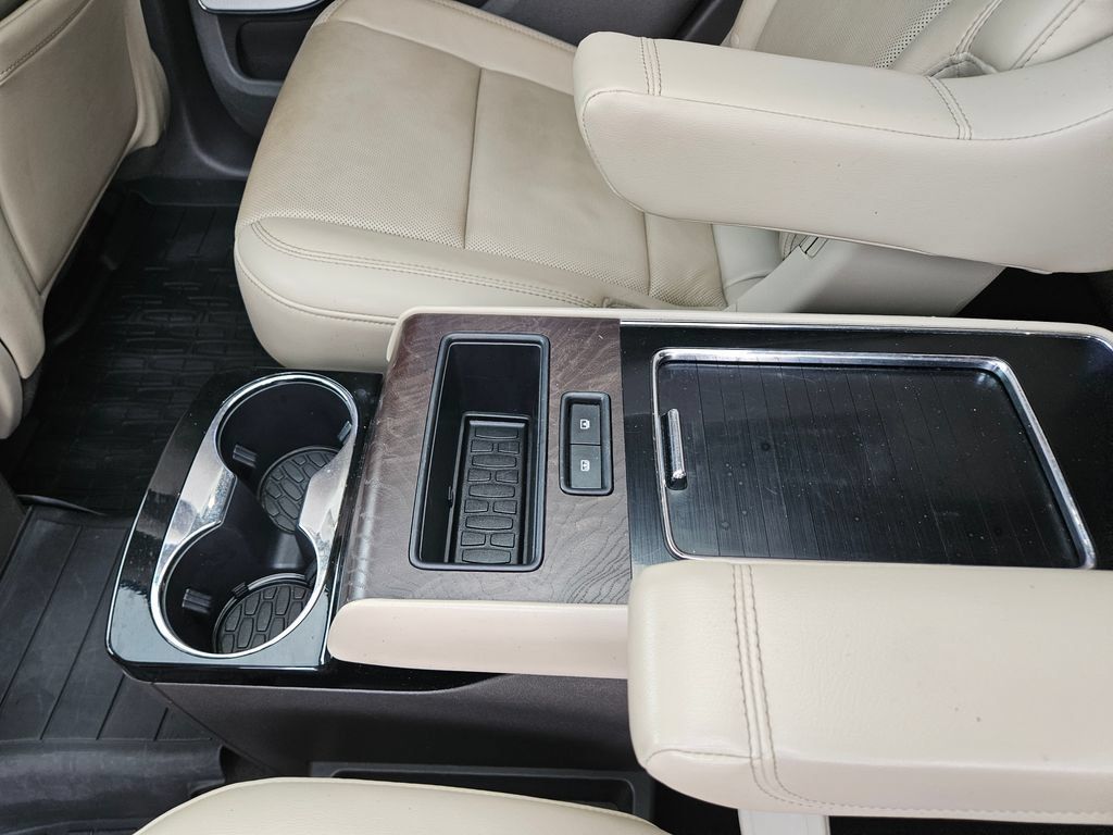 Used 2020 Lincoln Aviator Reserve w/ Equipment Group 201A AWD/4WD image 23